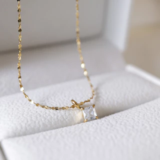 สร้อยข้อมือโซ่สแควร์ สแตนเลสสตีลเงาเคลือบذهب 18K เหมาะสำหรับผู้ที่แพ้ง่ายและคงทนไม่เปลี่ยนแปลงสี