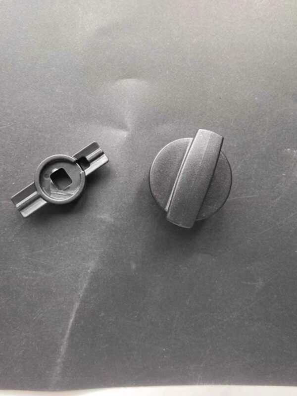 เหมาะสําหรับ Audi Q2Q3Q5Q7 A3 Trunk สามเหลี่ยมคําเตือนวงเล็บขาตั้งกล้องขาตั้งกล้องขาตั้งกล้องสวิทช์