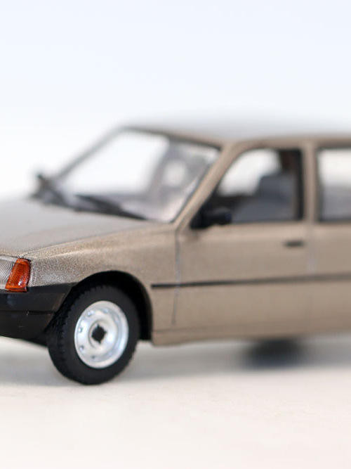 Norev Norev รถ 1/43 Peugeot 205 GL Peugeot 205 GL โมเดลรถเครื่องประดับ Out of Print รุ่น