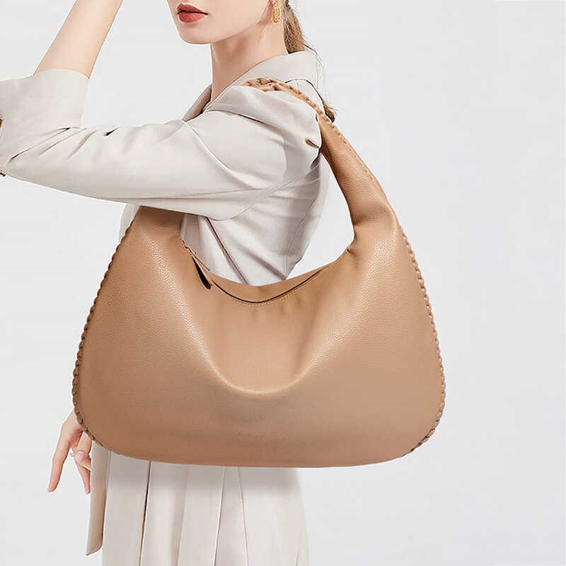 Capacity New Large Crescent Fashion Moon Axillary Dumpg High Quality Leather Women's Shoulder Under