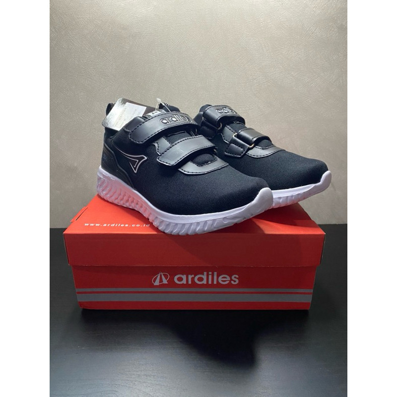 Putih HITAM รองเท้าแตะ Fuyuki สีดํา/ขาว ไซส์ 35-37