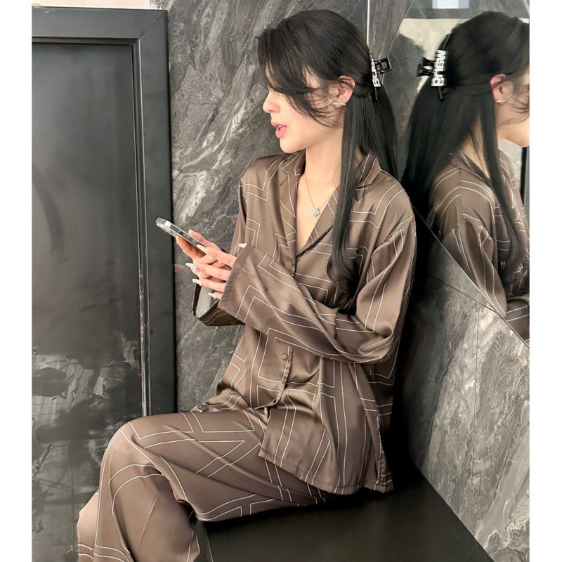 เวอร์ชั่นเกาหลีรูปแบบเรขาคณิตพิมพ์ผู้หญิงชุดนอนชุดแสงหรูหราแฟชั่นบ้านเสื้อผ้าชุดชุดนอน