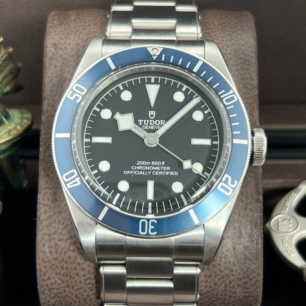 Tudor Tudor Tudor Bay Series M79230B-0001 วงกลมสีน้ําเงิน