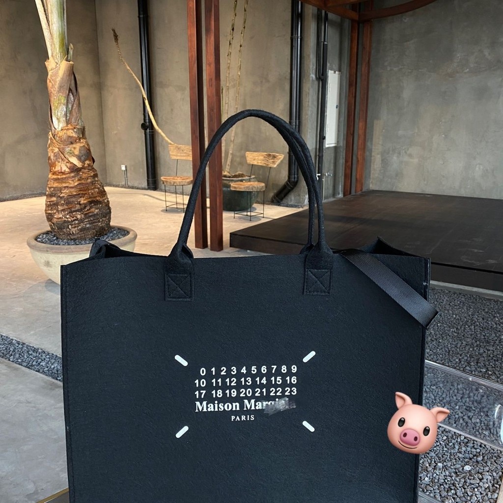 Maison Margiela Felt Bag Ins Style Simple And Versatile Commuter Portable Letter Tote Bag Large Capacity Crossbody Bag