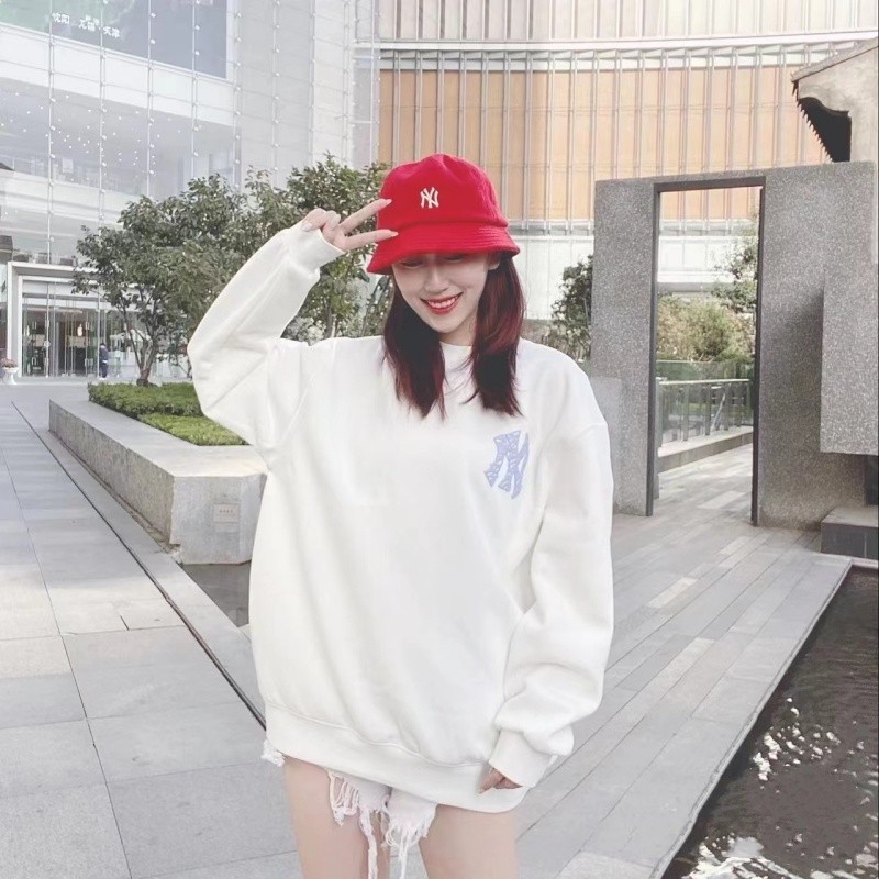♞,♘Mlb100% ของแท้ NY เสื้อกันหนาว คอกลม แขนยาว พิมพ์ลายโลโก้ ขนาดใหญ่ ให้ความอบอุ่น ใส่สบาย สําหรับ
