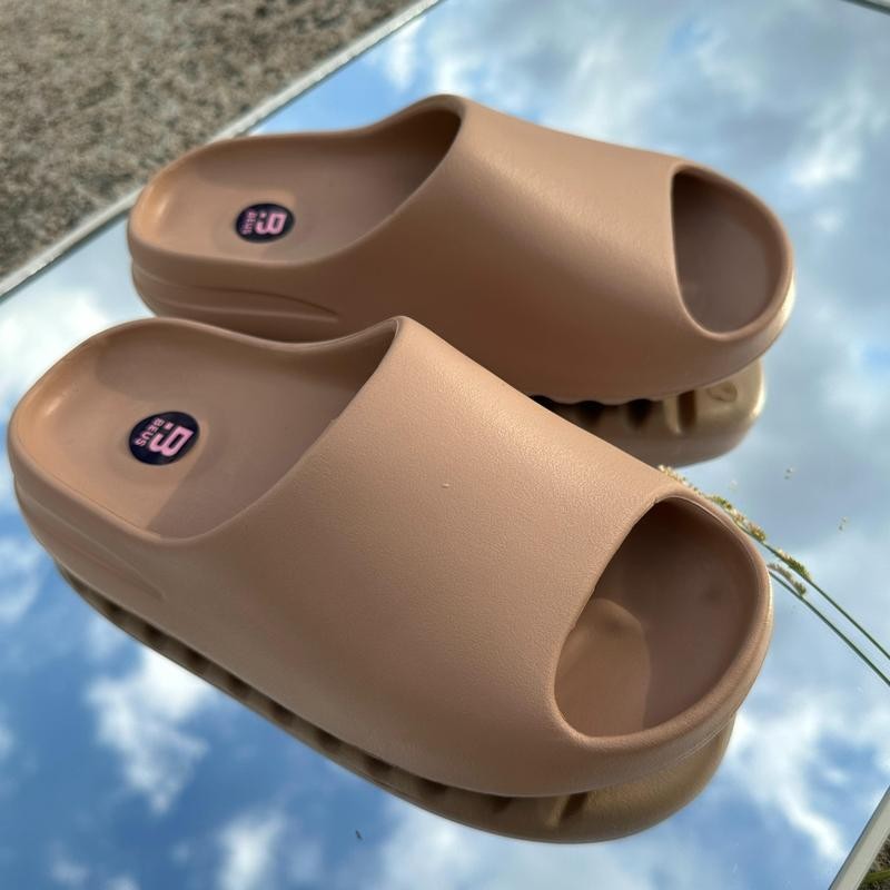 BEUS รองเท้าแตะพื้นหยักหน้าแคบ เบาและนุ่ม Ncyb น้ำหนักเบา นุ่มใส่สบายตามน้ำหนักเท้า ทรงสูงสวย สูง 4 