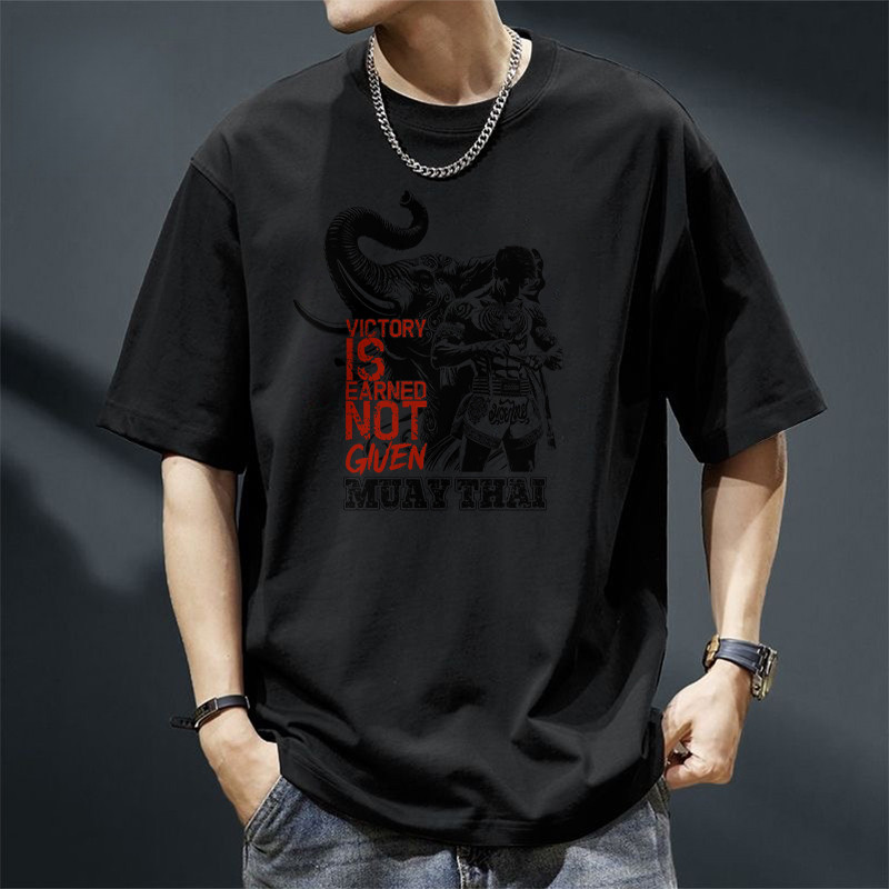 เสื้อยืด COOL CASUAL สตรีทแฟชั่น FASHION สีขาว-ดำ ผู้ชาย วินเทจ เสื้อยืดผู้ชาย OVERSIZE คอกลม สีดําแขนสั้น ลายการ์ตูน