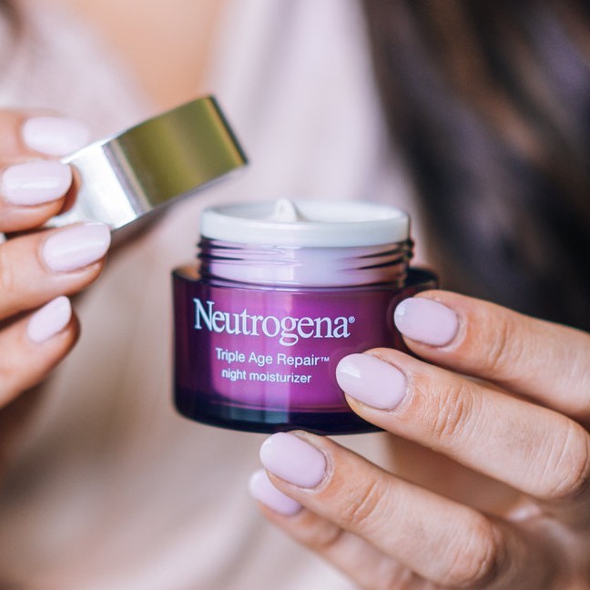 ♞,♘Neutrogena® Triple Age Repair Night Moisturizer 48g นูโทรจีนา มอยเจอร์ไรเซอร์ ไนท์ครีม