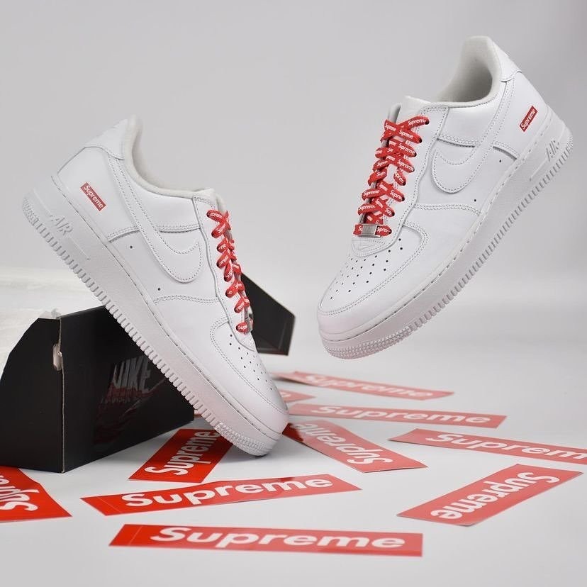 ♞(พร้อมส่ง) Nike Air Force 1 X Supreme (แท้100%)