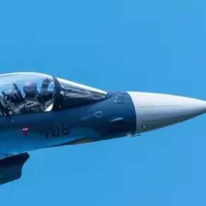 ฟายน์โมลด์ FP49 1/72 เครื่องบินรบ F-2B