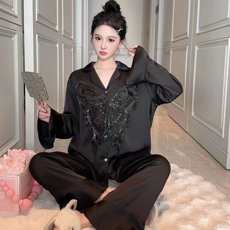 ชุดนอนผีเสื้อหวานสําหรับผู้หญิงผ้าไหมน้ําแข็งเซ็กซี่สามารถสวมใส่นอกแขนยาวชุดสองชิ้นเสื้อผ้าหน้าแรกที่สง่างาม