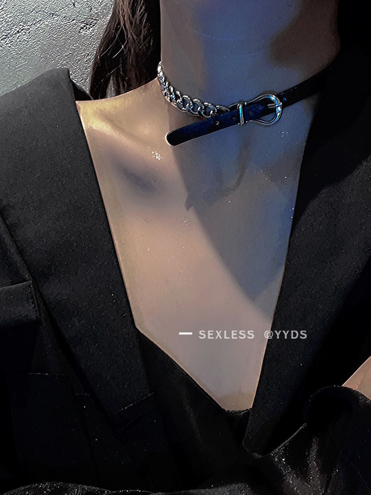 Yyds สาวร้อนสร้อยคอ choker collar บุคลิกภาพหญิง niche clavicle chain high-end สร้อยคอคออุปกรณ์เสริม