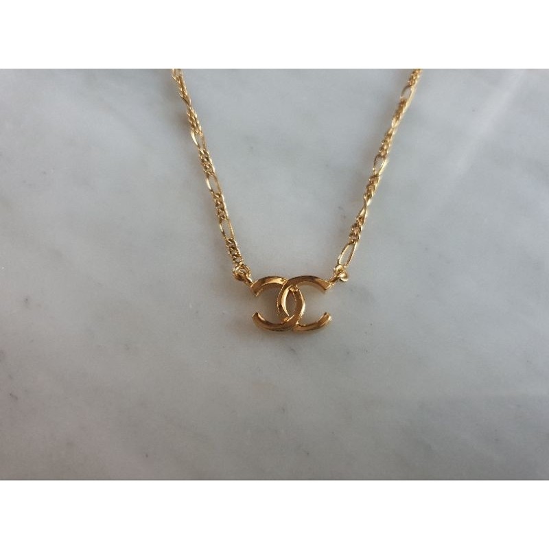 CHANEL VINTAGE CC LOGO NECKLACE