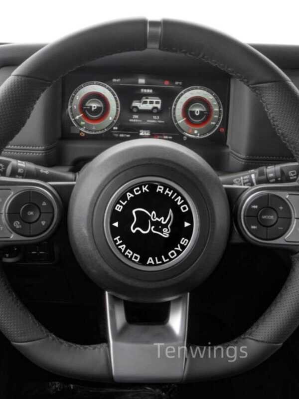 ยี่ห้อใหม่ Made in North Auto 212 T01 พวงมาลัยป้ายส่วนบุคคลดัดแปลงใหม่ 212 พวงมาลัยตกแต่งสติกเกอร์ป้