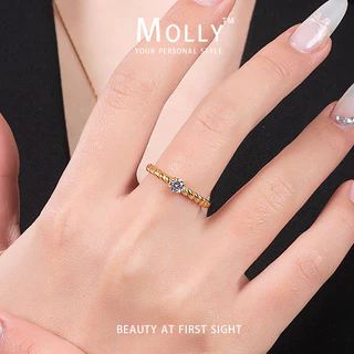สแตนเลส Twisted Pattern Zirconia แหวนหินสําหรับผู้หญิง Non Tarnish Gold Plated Hypoallergenic Minimalist ข้อเสนอแหวนแต่งงาน