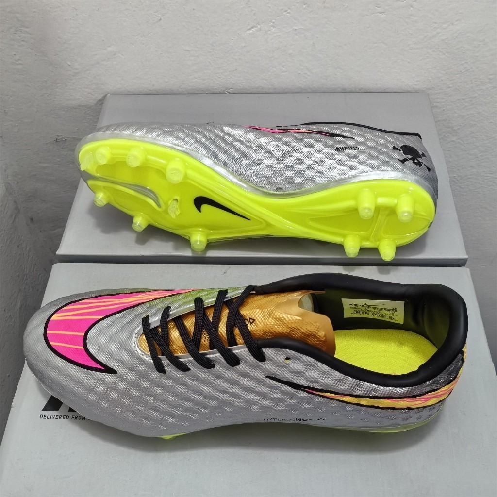♞Nike Hypervenom phantom FG 39-45 รองเท้าฟุตบอลถักกลางแจ้งสําหรับผู้ชายรองเท้าฟุตบอลกันลื่นและทนต่อ