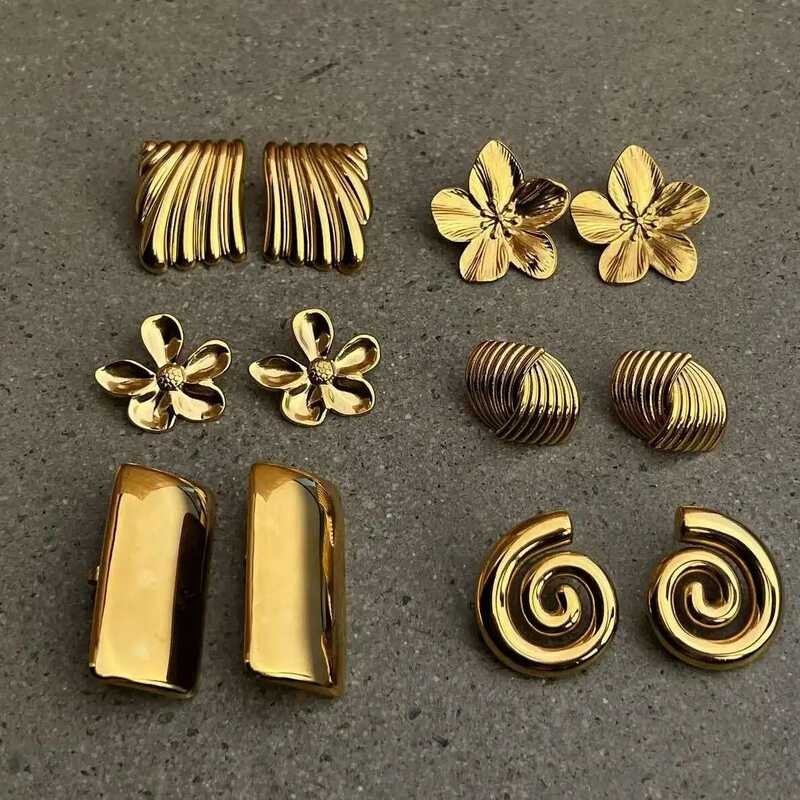 Uworld ต่างหูสตั๊ดโลหะดอกไม้สแตนเลสวินเทจที่ไม่หมองจาก สำหรับผู้หญิง สไตล์ทันสมัย