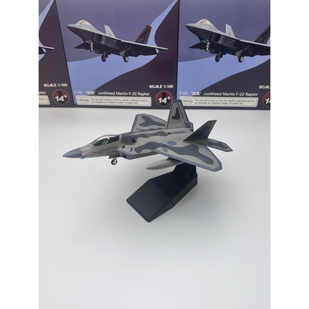 AMER 1/100 US Army Stealth F22 Fighter Raptor F-22 จําลองเครื่องบินรุ่นผลิตภัณฑ์สําเร็จรูปเครื่องประ