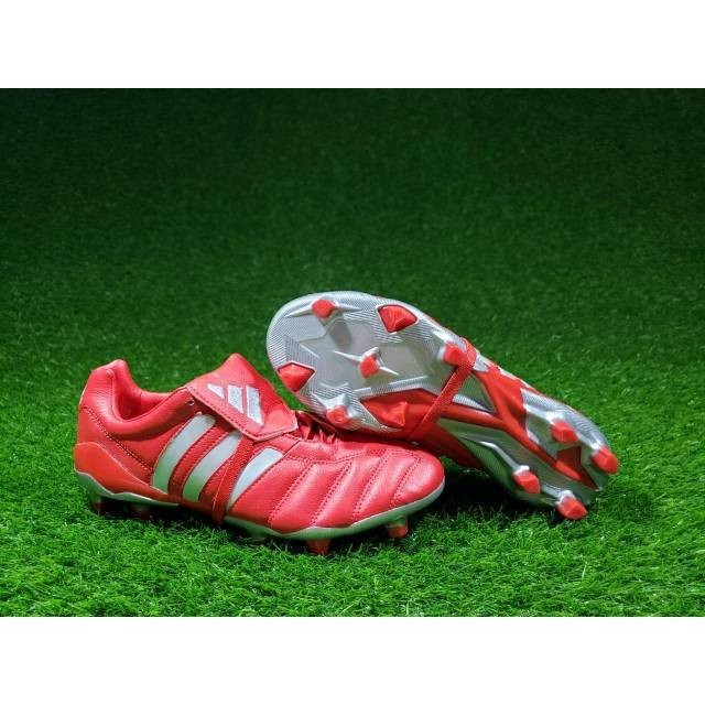 Adidas Predator Mania Red Silver FG รองเท้าฟุตบอลกลางแจ้งรองเท้าผู้ชายรองเท้าฟุตบอล unisex จัดส่งฟรี