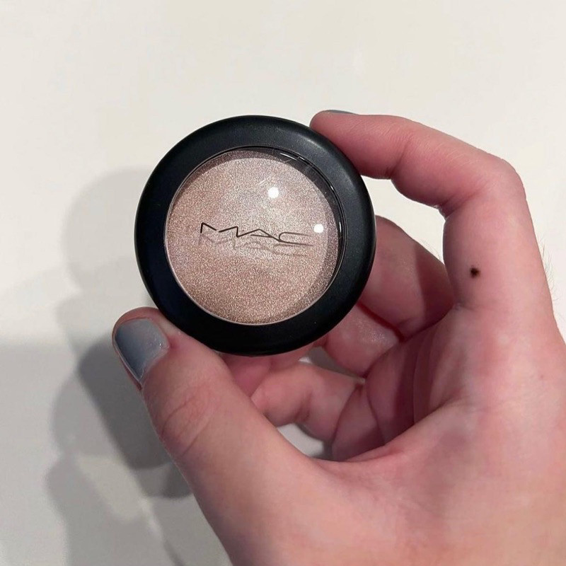Mac cream color base eyeshadow สี Shell