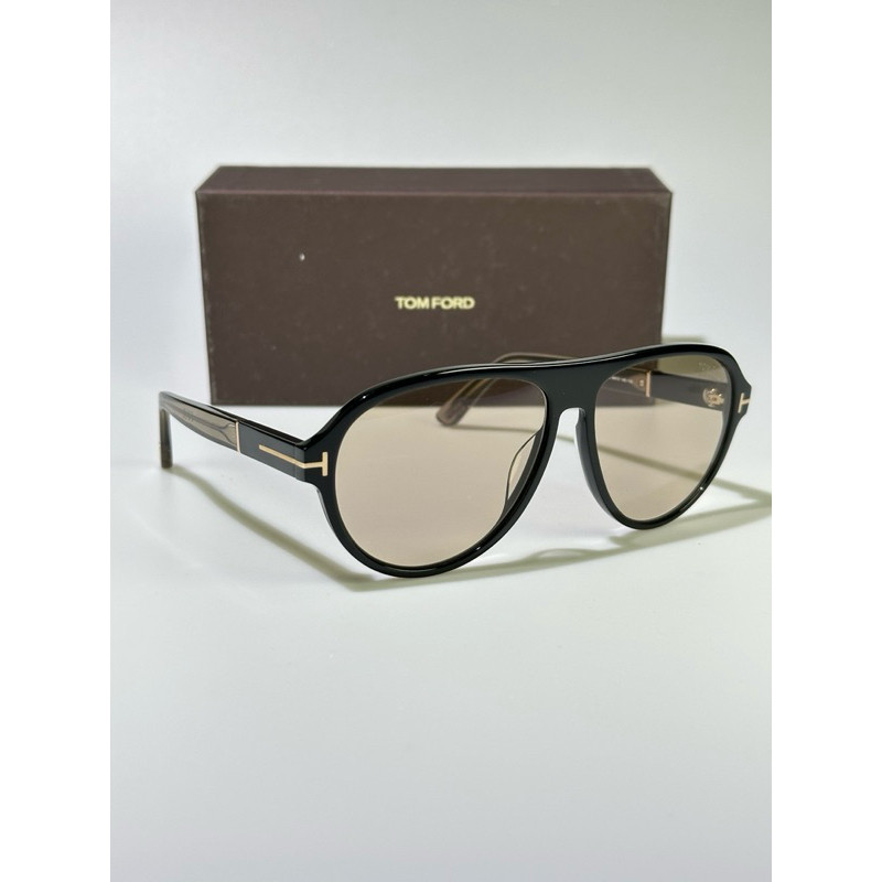 new แว่นกันแดด Tomford photochromic 59มม. พร้อมส่ง