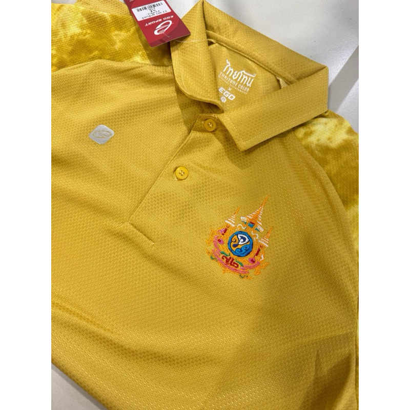Ego01สีเหลืองทอง พร้อมปักตรา72พรรษา