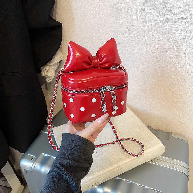 กระเป๋าคล้องไหล่เด็กแบบBowknot สไตล์Chanel สำหรับเด็กหญิง กระเป๋าเงินนำโชคสีแดง
