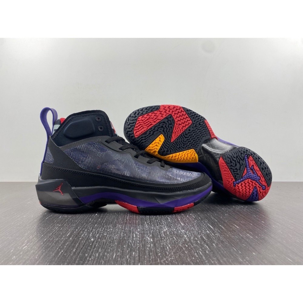 ฟิกเกอร์ รองเท้าบาสเก็ตบอล Air Jordan 37 "Raptors" สีดํา สีม่วงเข้ม