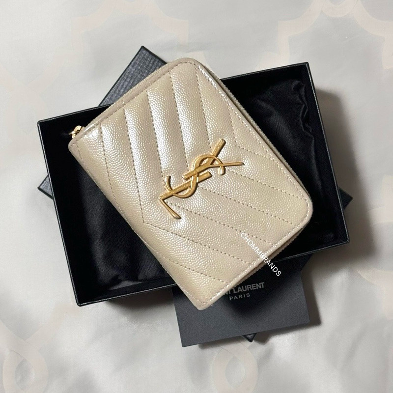 JU002 Good Condition YSL sarah short bi-fold compect wallet กระเป๋าสตางค์ใบสั้น