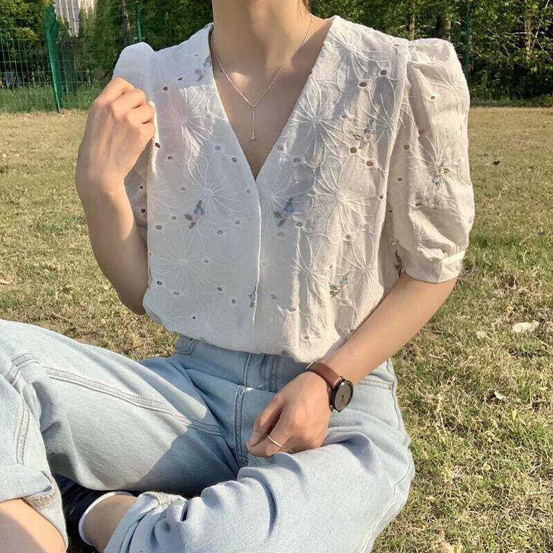 Women's Alisa.Sonya Short Bubble Sleeve Cotton Shirt French Retro Style V-Neck Casual Blouse Slim