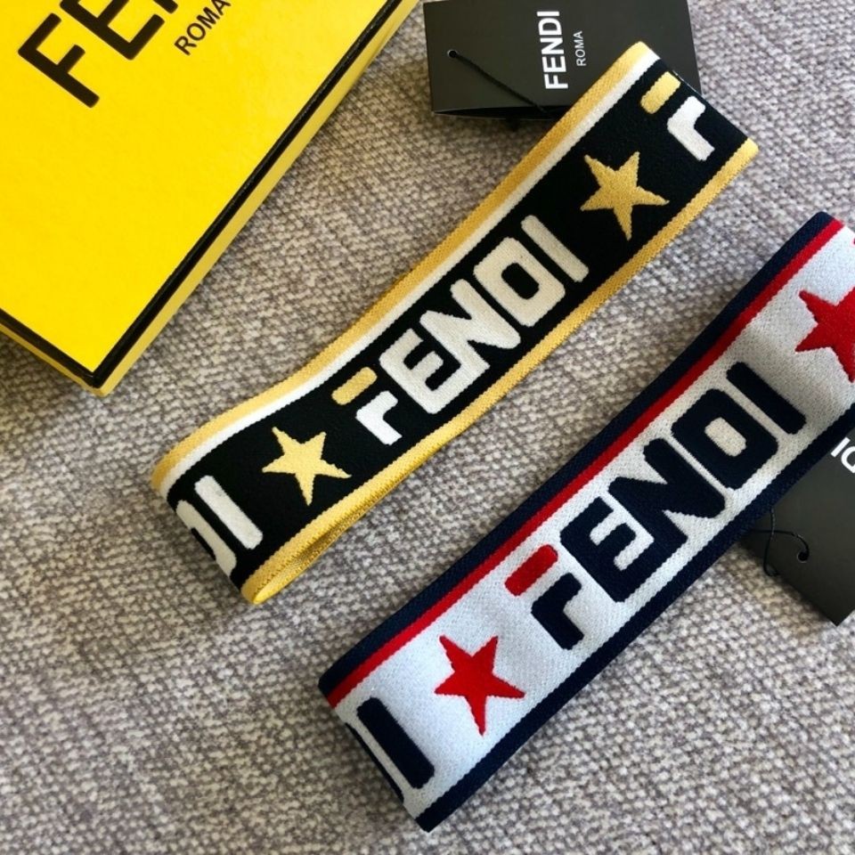 Fendi ขายร้อน F ที่คาดผมแบบยืดหยุ่น Pentagram Letter สไตล์แถบคาดศีรษะ Unisex ที่คาดผมกีฬาที่คาดผมแฟช