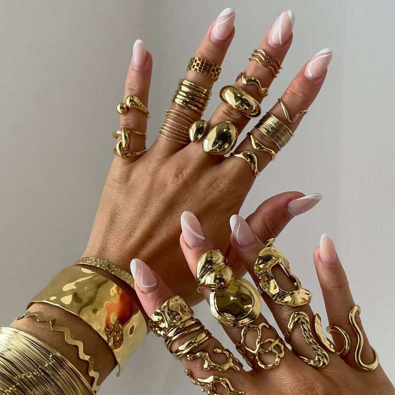 Uworld แหวนสแตนเลสชุบทองสีทองแบบมินิมอล สำหรับผู้หญิง ปรับขนาดได้ เหมาะสำหรับงานปาร์ตี้