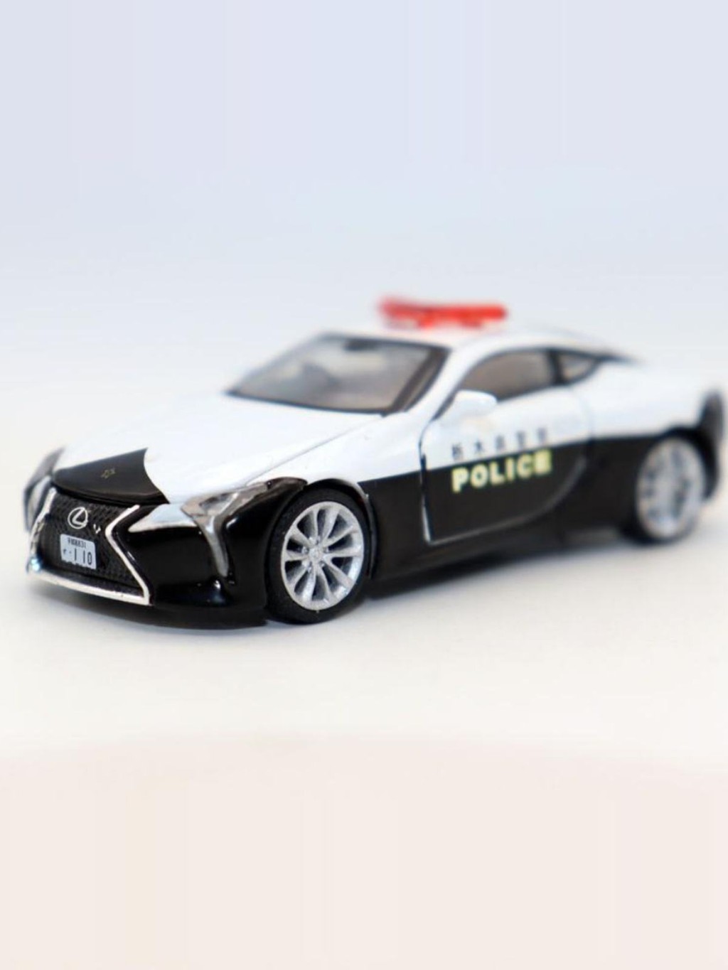 ERA 1 64 Alloy LEXUS LC500 LEXUS Police Car LEXUS Car Model Jewelry