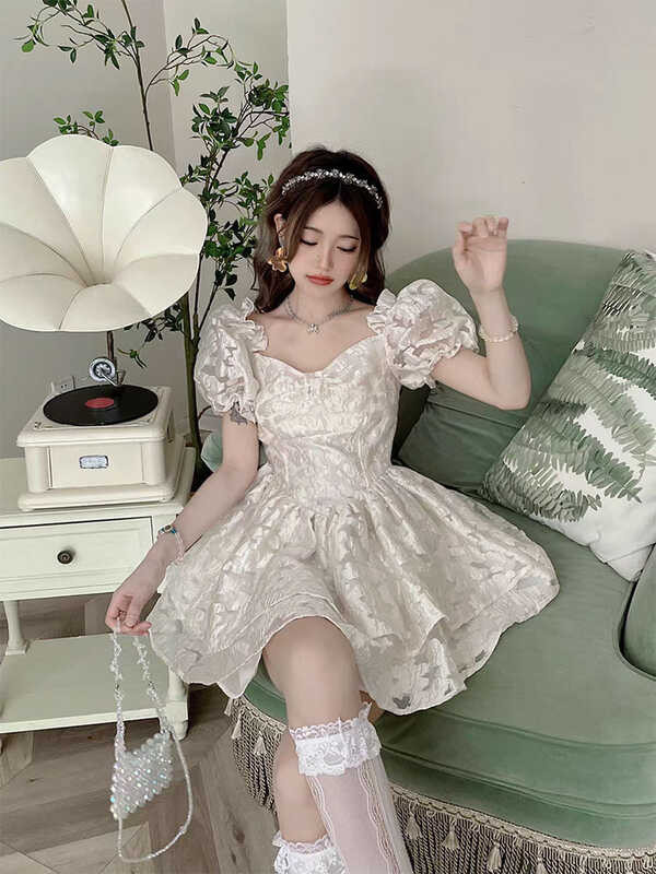 ❤ ชุดสตรี Ief, ชุดตุ๊กตาแขนฟอง, ชุดเจ้าหญิงคอสี่เหลี