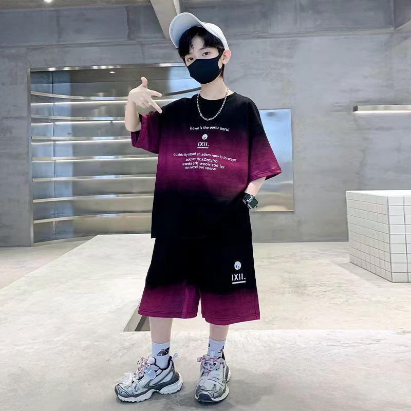 ones🌐 เสื้อผ้าฤดูร้อนใหม่,สีตัดกันที่ทันสมัย,เสื้อแขนสั้นลำลองสไตล์เกาหลีสำหรับเด็กผู้ชาย,ชุดกางเก