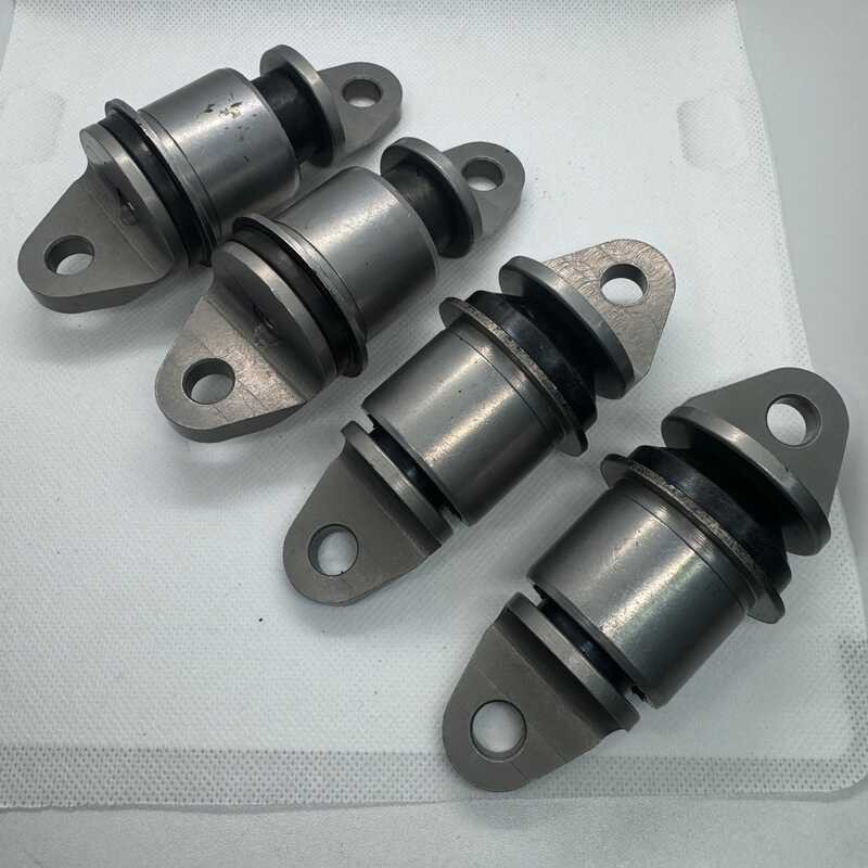 เหมาะสําหรับ McLaren 650S 720 Upper Lower Arm Bushing 11B0743CP 11B1541CP 11B0744CP