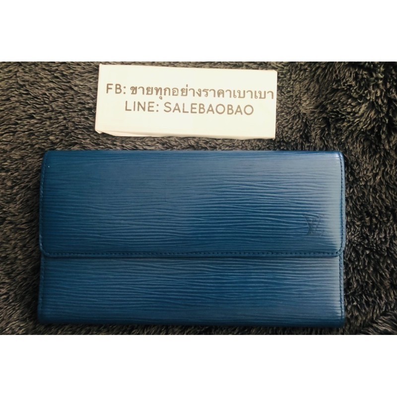 [มือสองของแท้] LV Louis Vuitton, SARAH,Blue epi leather ใบยาว ขนาด3พับ 19x11 CM ของแท้สภาพดี ไม่ลอก