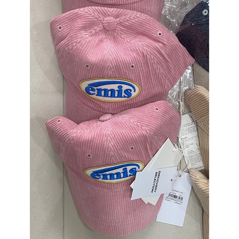 ♞,♘,♙หมวกลูกฟูก Emis Corduroy Wappen Ball Cap พร้อมส่ง