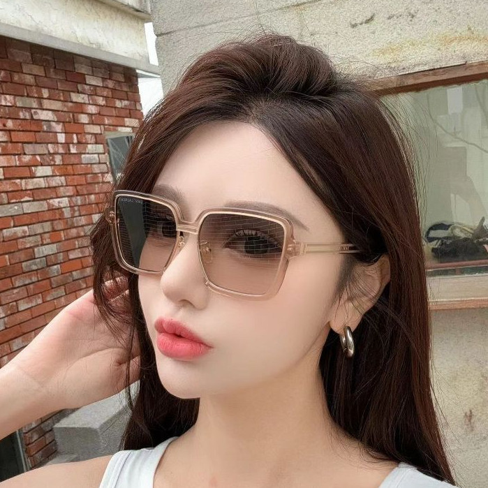 [ คุณภาพสูง ] SL แว ่ นตากันแดด SL221 แว ่ นตาแฟชั ่ นสแควร ์ แว ่ นตากันแดดป ้ องกันรังสีอัลตราไวโ