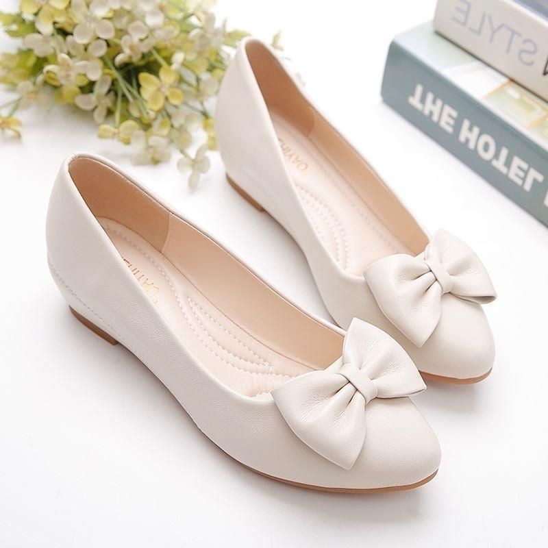 🍭 35-41รองเท้าส้นแบนผู้หญิง รองเท้าทำงานผู้หญิง สไตล์เกาหลี โบว์ พื้นนุ่ม กันลื่นและกันน้ำ รองเท้า
