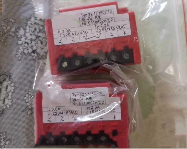 YTH Typ 32 17350E20 220-415 VAC 3.0A 98-185 VDC 2.3A E10 E00