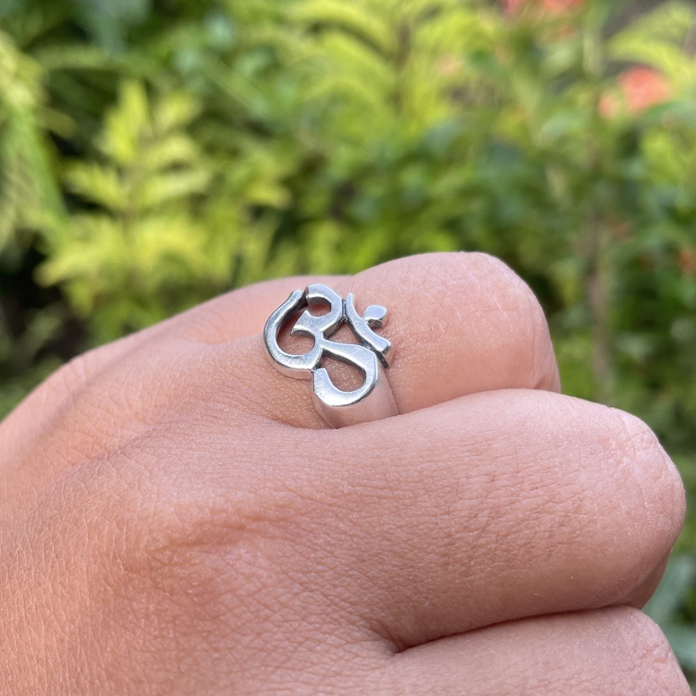 ของแท้ 925 Balinese แหวนเงินเงินแกะสลัก Omkara Aum อินเดียผู้หญิงผู้ชายชาติพันธุ์ที่กําหนดเอง