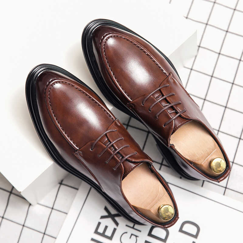 รุ่น Clarks_รองเท้าผู้ชาย สีดำ รองเท้าหนังแท้ รองเท้าท