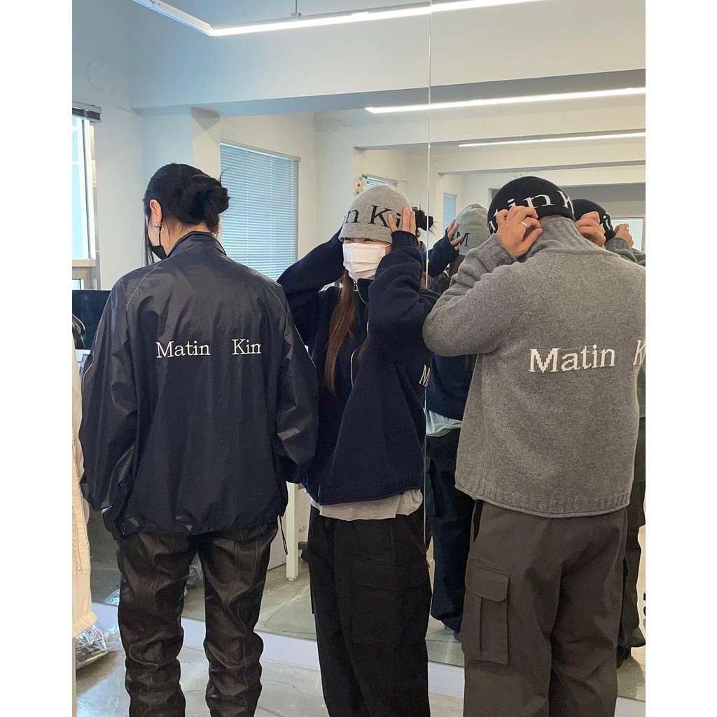 ♞[Matin Kim] เสื้อแจ็กเก็ตกันหนาว แขนยาว คอสูง ผ้าถัก สไตล์เกาหลี สําหรับผู้ชาย และผู้หญิง DFC