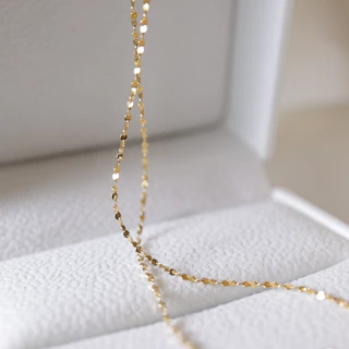 สร้อยข้อมือโซ่สแควร์ สแตนเลสสตีลเงาเคลือบذهب 18K เหมาะสำหรับผู้ที่แพ้ง่ายและคงทนไม่เปลี่ยนแปลงสี