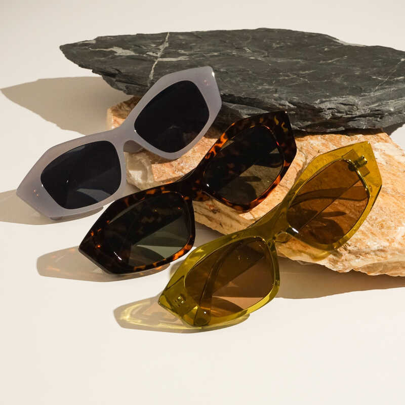 แว่นกันแดดรุ่น plume.bkk ‘Pentagon’ Sunglasses