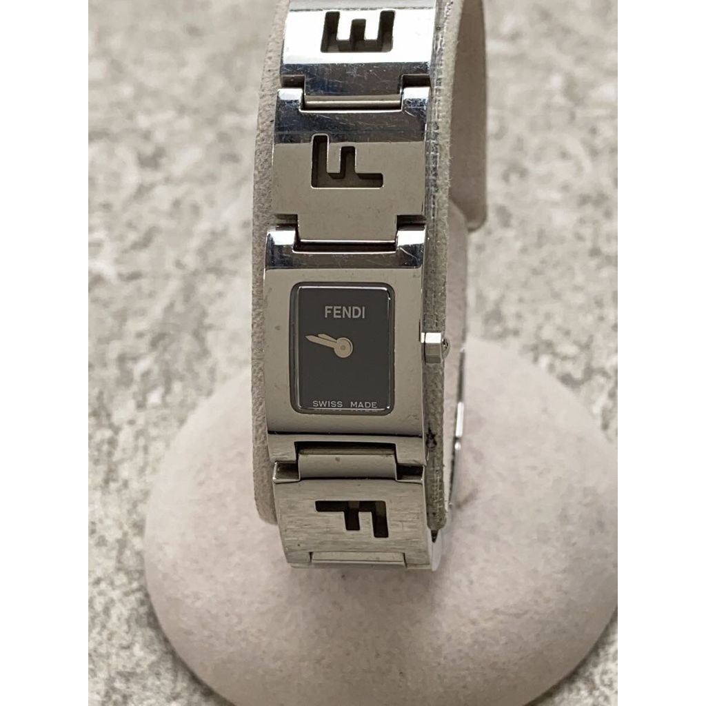 Fendi I 5 Wrist Watch Women Direct from Japan Secondhand 2338872082052