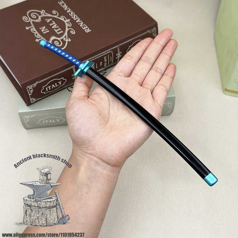 Pantera 26Cm Samurai Sword Grimmjow Jaegerjaquez Bleach Anime Peripherals Metal Weapon Model Replica