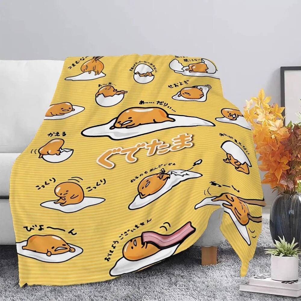 SANRIO ซานริโอ กุเดทามะ ผ้าห่มนุ่มสบาย พิมพ์ลายไข่ ผ้าห่มปิกนิก อุ่นสบาย เหมาะเป็นของขวัญวันเกิด