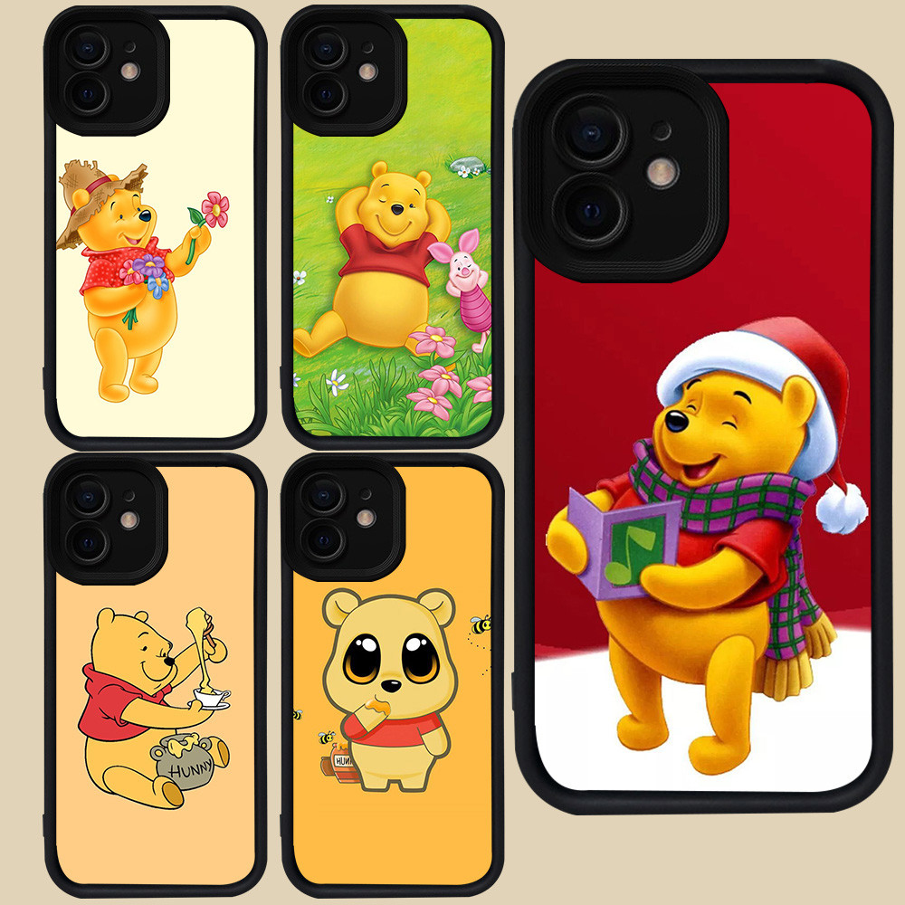 เคสสีดําสําหรับ iPhone 15 X XR XS 12 Mini 11 Pro Max R29 Winnie the Pooh